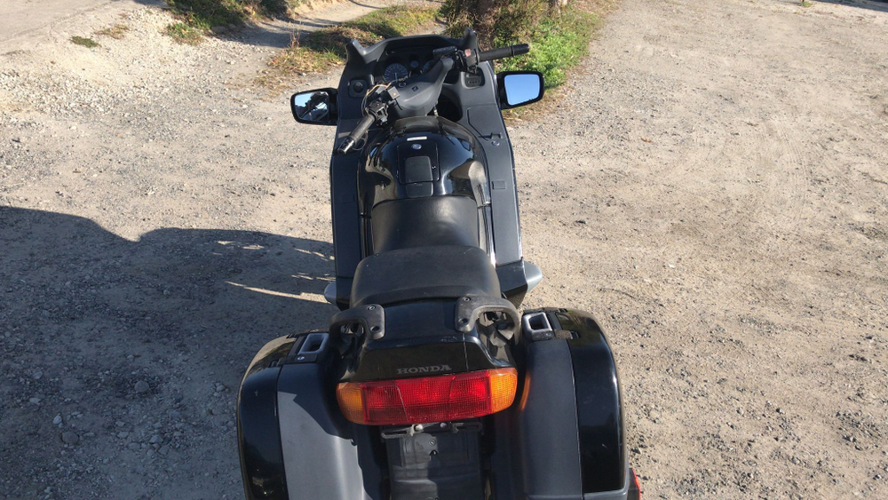 Honda ST 1100 Pan European  JH2SC2620RM400027