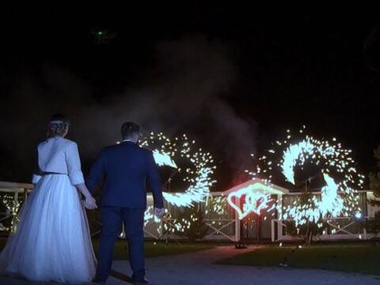 Салют на свадьбу: какие бывают, сколько стоят