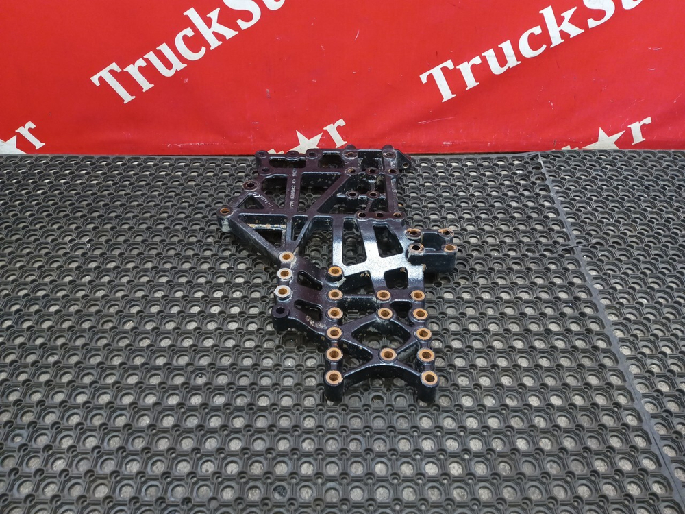 Кронштейн рессоры передней левый 2023г