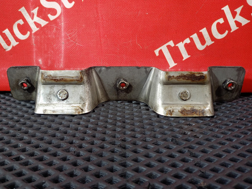 Кронштейн глушителя