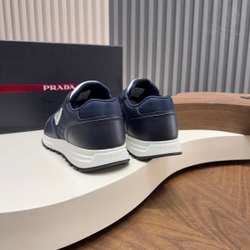 Кроссовки Prada