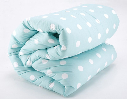 Отельное одеяло холлофайбер Стандарт облегченное