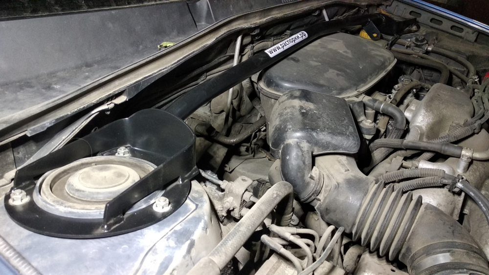 Распорка передних стоек Subaru Legacy 4 (BL) (ПОД ЗАКАЗ)