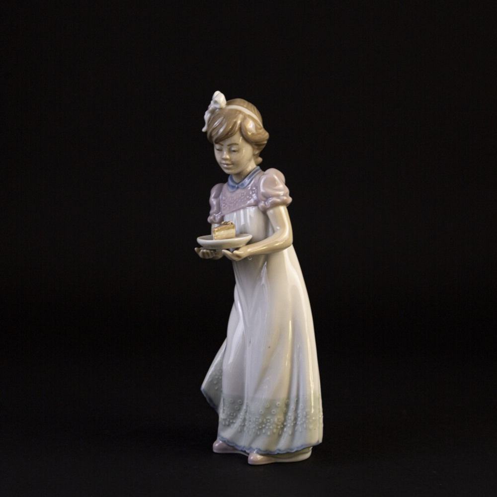 Фарфоровая мануфактура Lladro «Праздничное угощение»