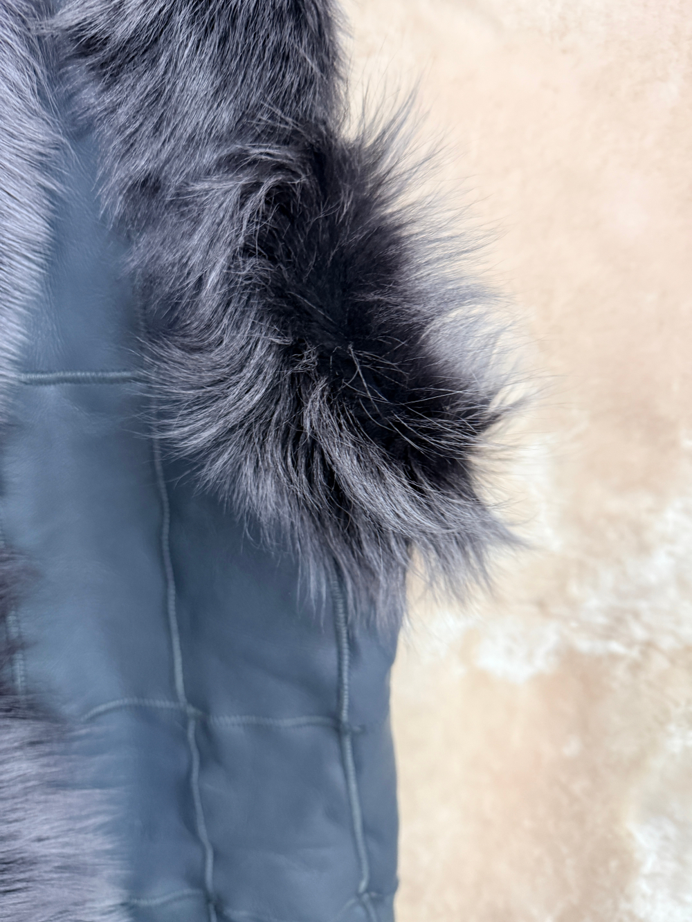 Жилет из натуральной овчины. 42-44 Размер