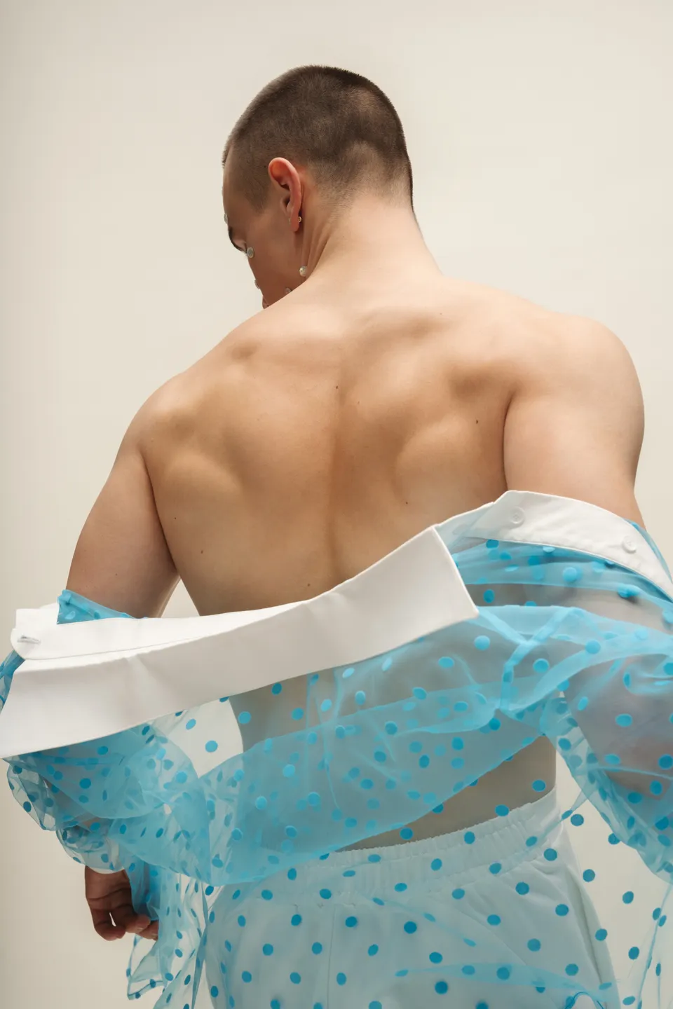 Голубая рубашка 