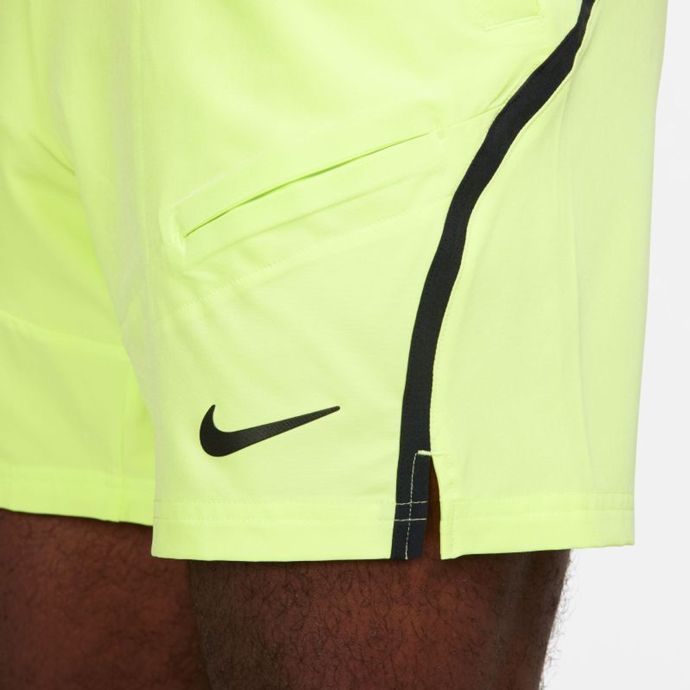 Мужские теннисные шорты Nike Court Dri-Fit Advantage 7" Tennis Short - light lemon twist/black/black