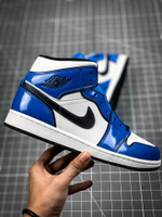 AIR JORDAN 1 MID SE SIGNAL BLUE SIGNAL BLUE/WHITE/BLACK