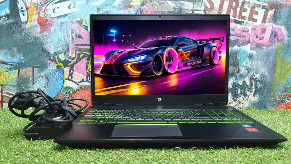 Игровой HP i5-8/4Gb/RX 560X 2ГБ/FHD