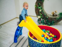 Набор горка+сухой бассейн 9-0001