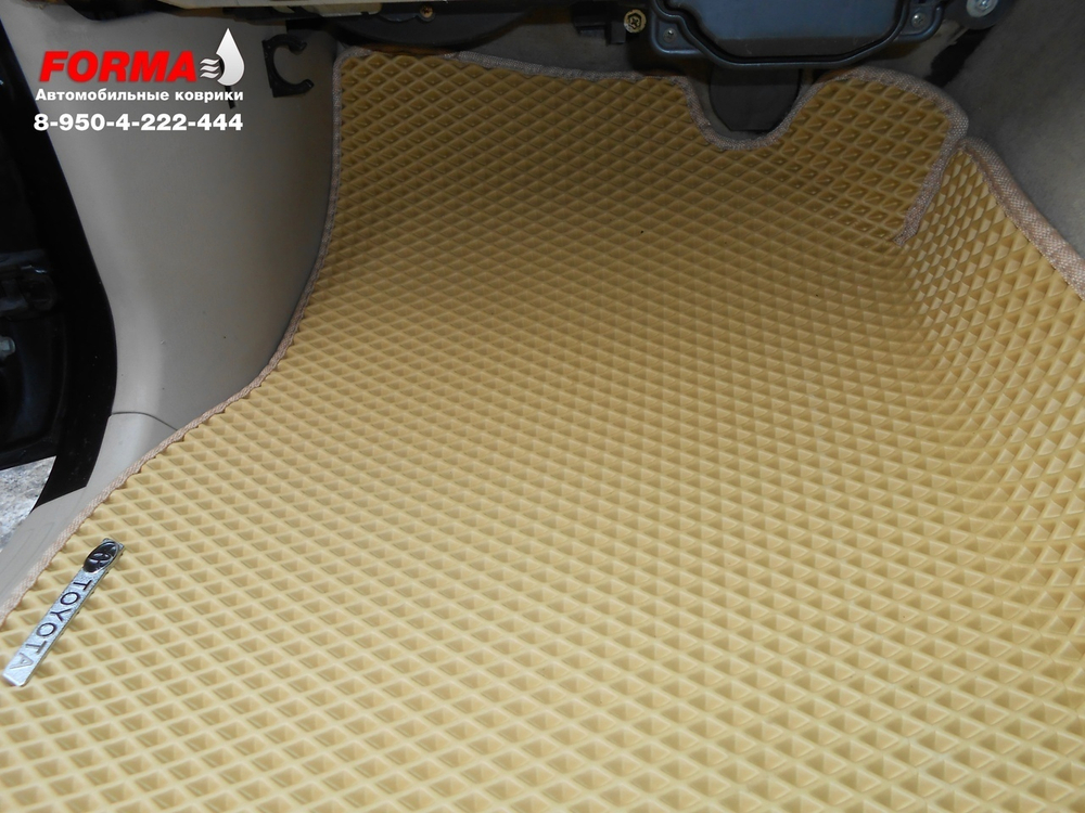 Toyota Land Cruiser Cygnus J100 (12.1998 - 06.2007) правый руль