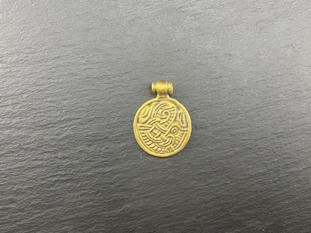 Подвеска. Новгород, Готланд 10 в.