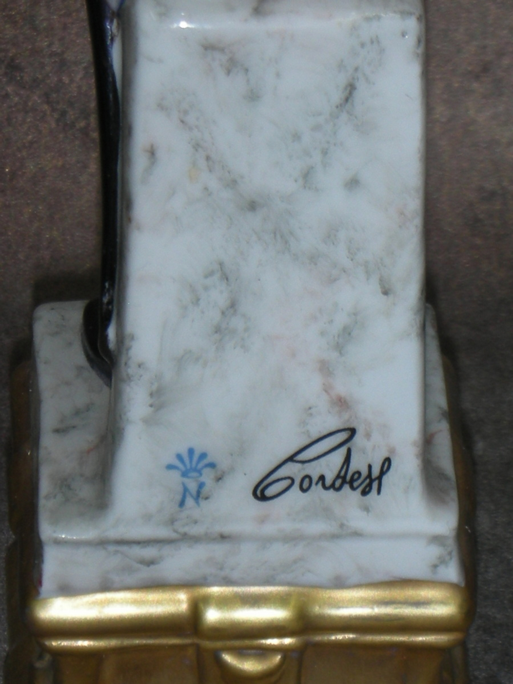 Статуэтка. Фарфор. Солдат. Капрал. Capodimonte. Италия