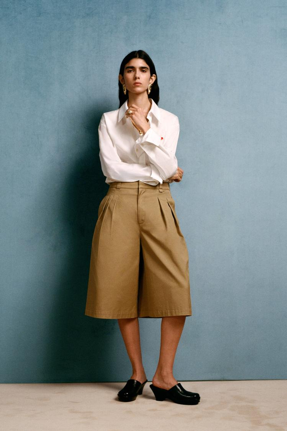 ZARA X WILLY CHAVARRIA ДЛИННЫЕ ШОРТЫ-БЕРМУДЫ С ПРИНТОМ «ДАРТС», ЦВЕТ ВЕРБЛЮЖЬЕЙ ШЕРСТИ