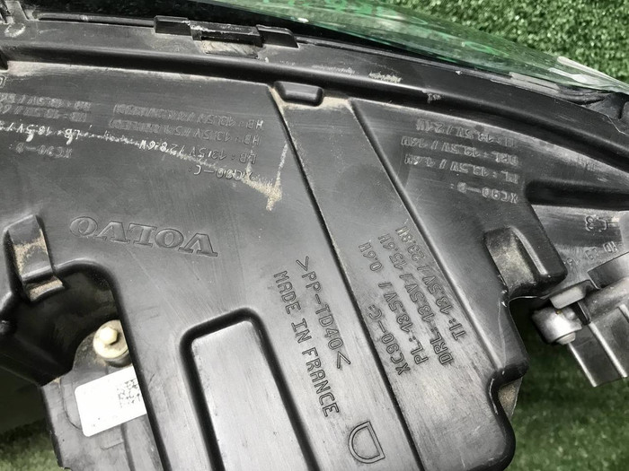 Фара правая Volvo XC90 2 (2014-2019) LED