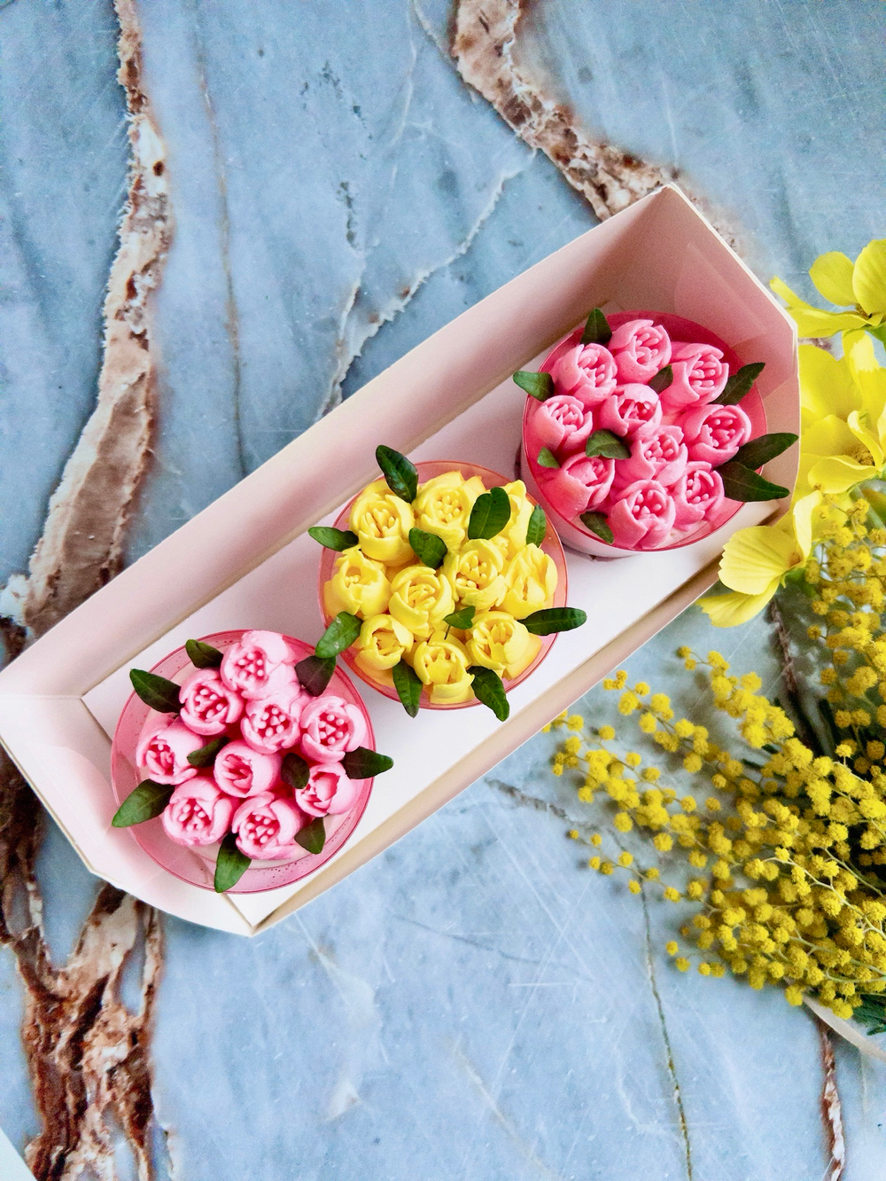 Набор трафйлов - торты в стакане (Тюльпаны)