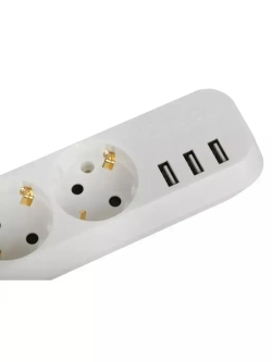 Удлинитель сетевой электрический с заземлением с выключателем ЭРА U-3es-3m-USB / Сетевой фильтр 3 розетки, 3xUSBA, 3м, 10А