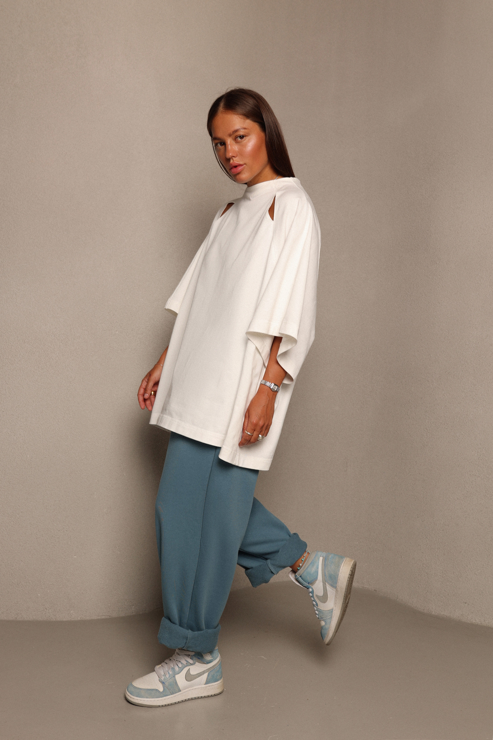 Футболка-реглан с разрезами