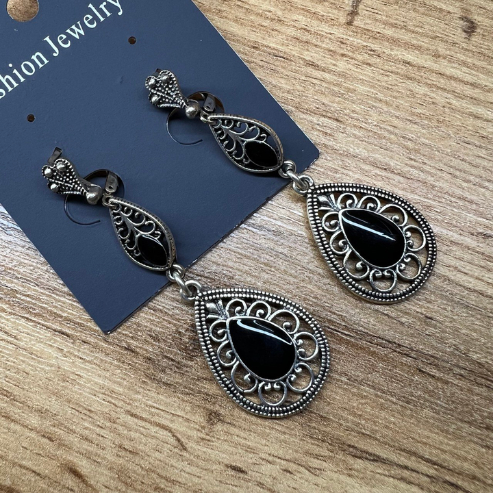 Серьги на англ. заст Bohemia лист капля эмаль черная завитки металл античный серебристый