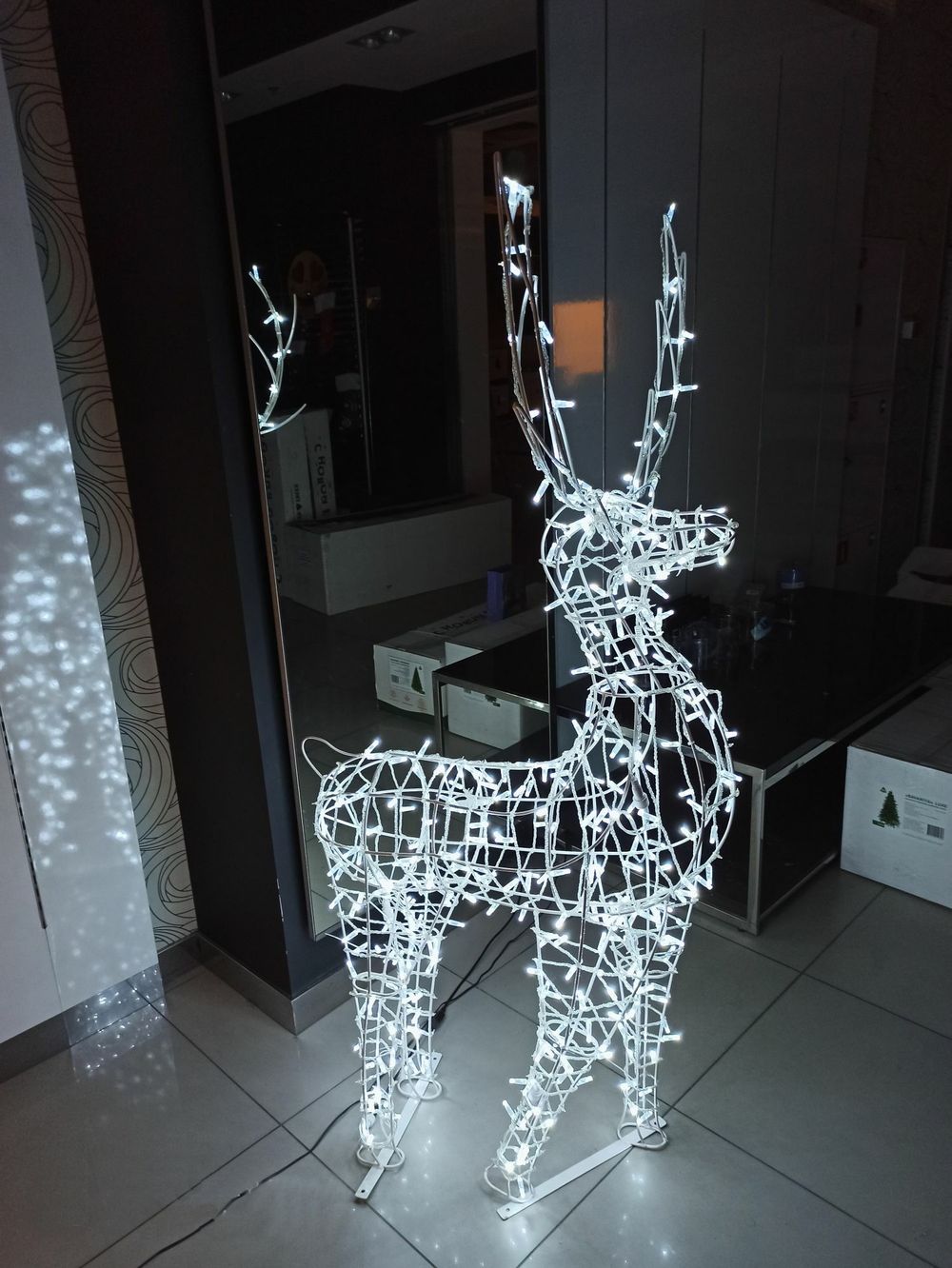 светодиодный олень с классическим каркасом