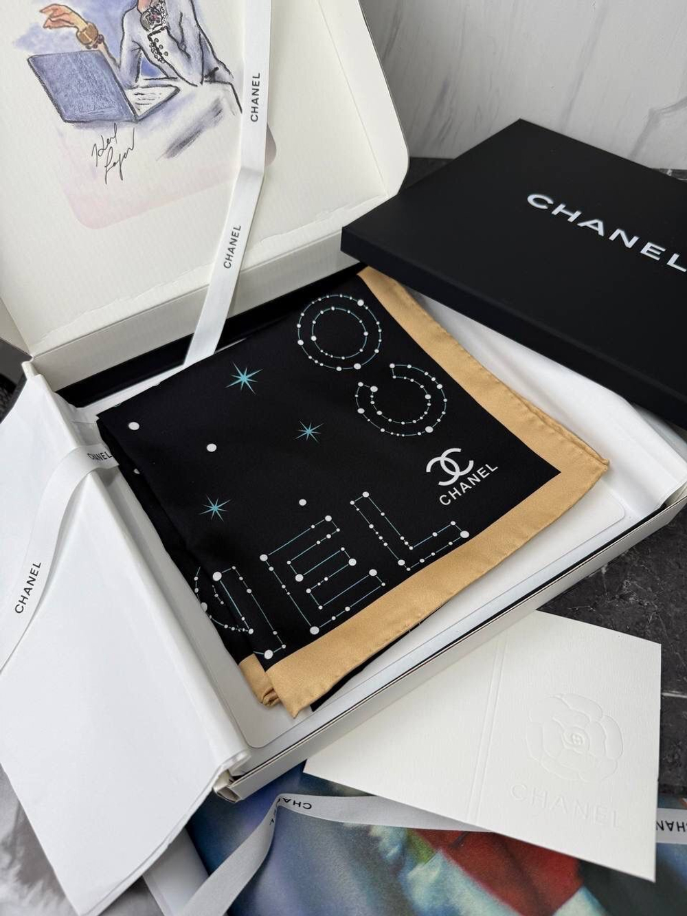 Платок CHANEL