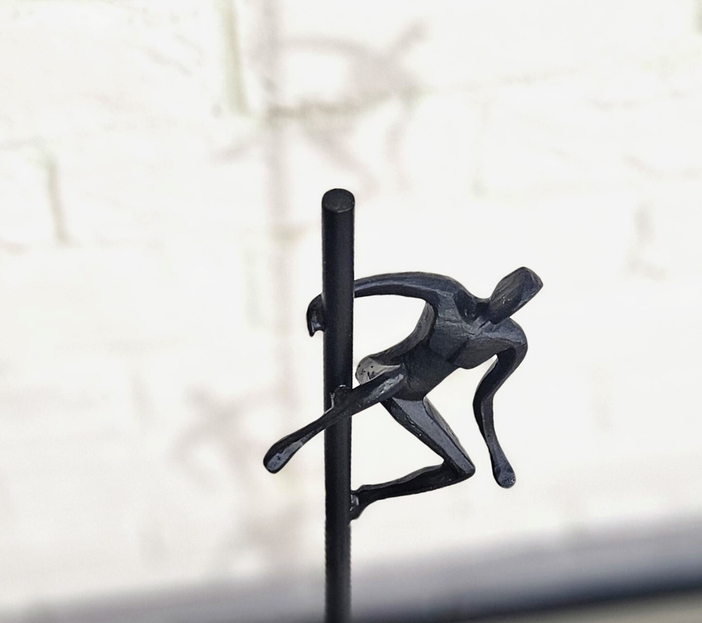 Статуэтка Climbing Acrobats