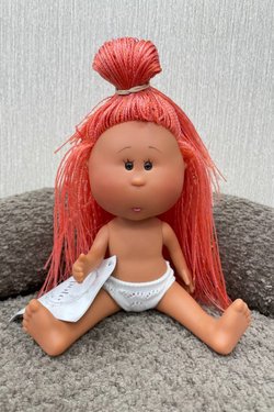 УЦЕНКА4 Кукла Nines виниловая 23см Little Mia Latina без одежды (3199WL8)