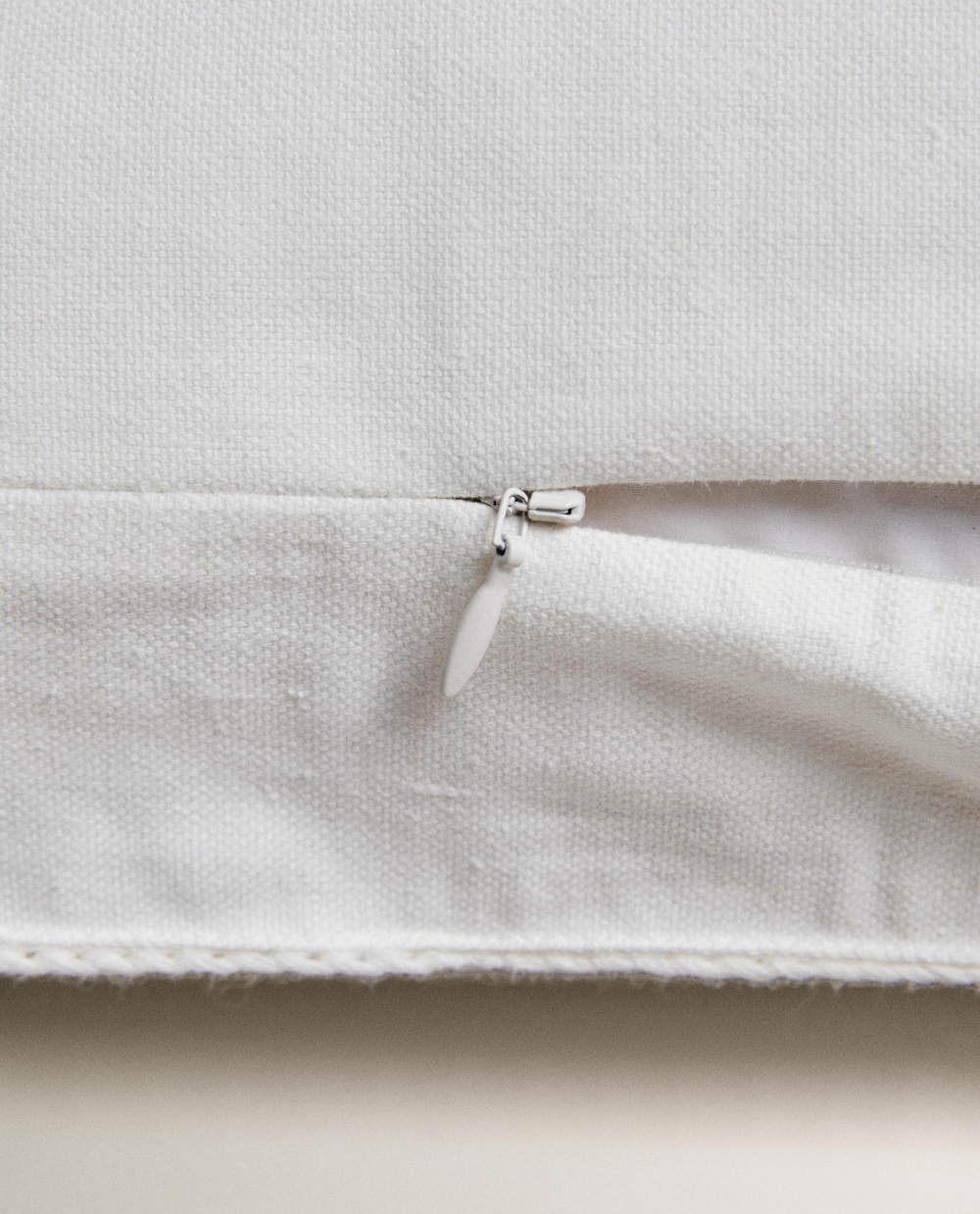 Zara Home наволочка декоративная из хлопка, белый