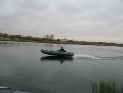 Лодка ПВХ ФЛАГМАН 420 IGLA