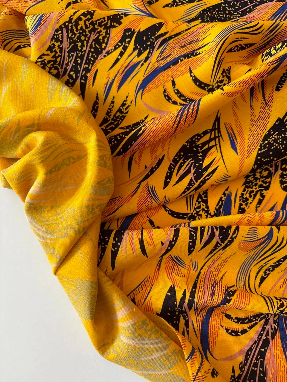 Ткань для рукоделия штапель для шитья 2 м плательная вискоза