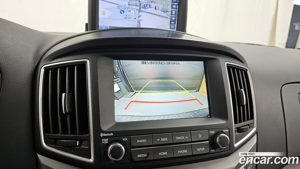 Hyundai The New Grand Starex Van 3-х местный (06.2020)