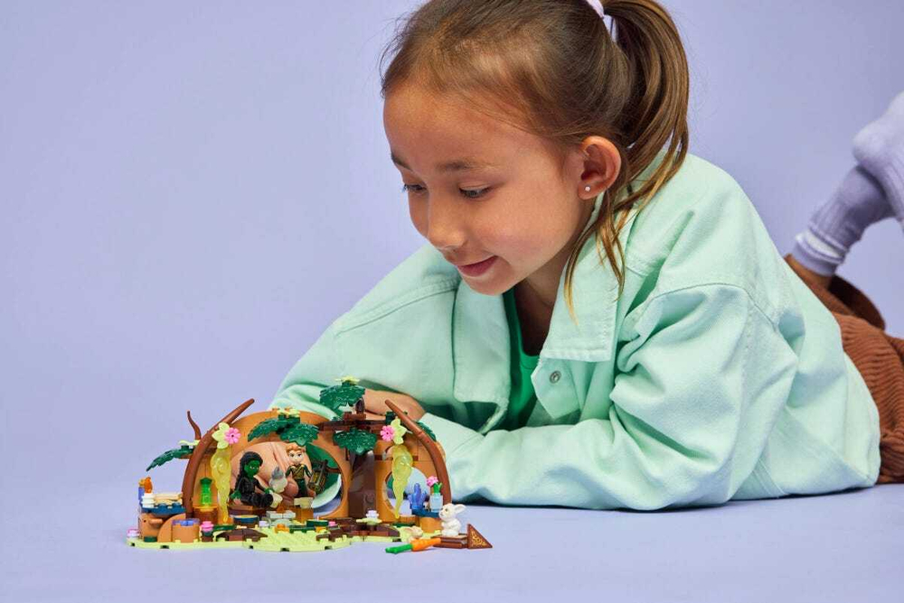 Конструктор LEGO Wicked 75687 Elphaba's Retreat