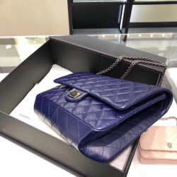 Chanel 2.55 28 cm