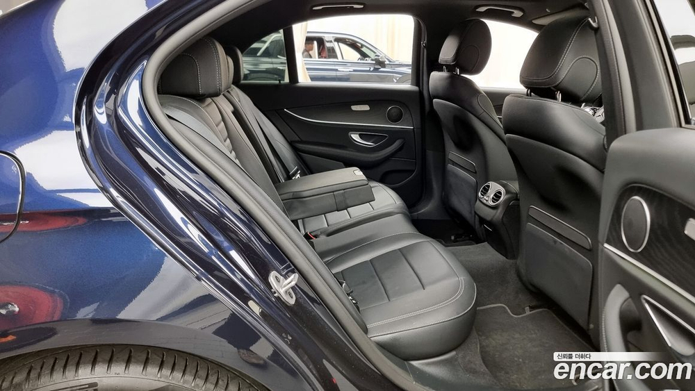 Mercedes-Benz E-Class W213 E250 Avangarde (01.2022)