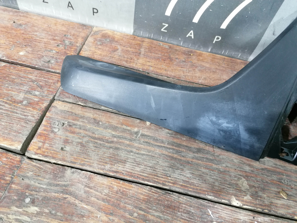 Накладка крышки багажника Subaru Forester 5 (SK) 18-нв Б/У Оригинал 96031SJ010