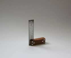 Угольник столярный 150мм Миллиметрика