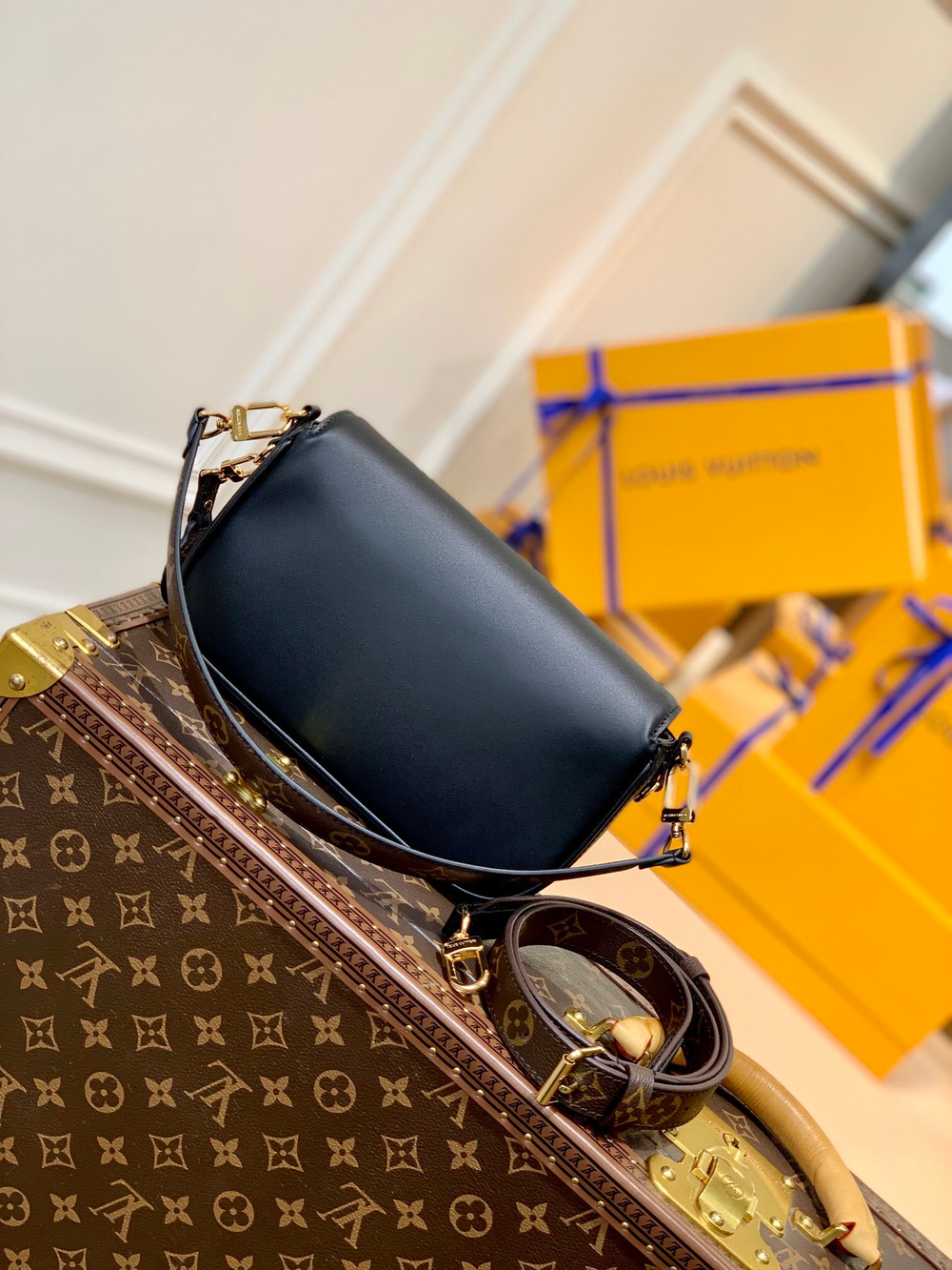 Louis Vuitton Swing Bag