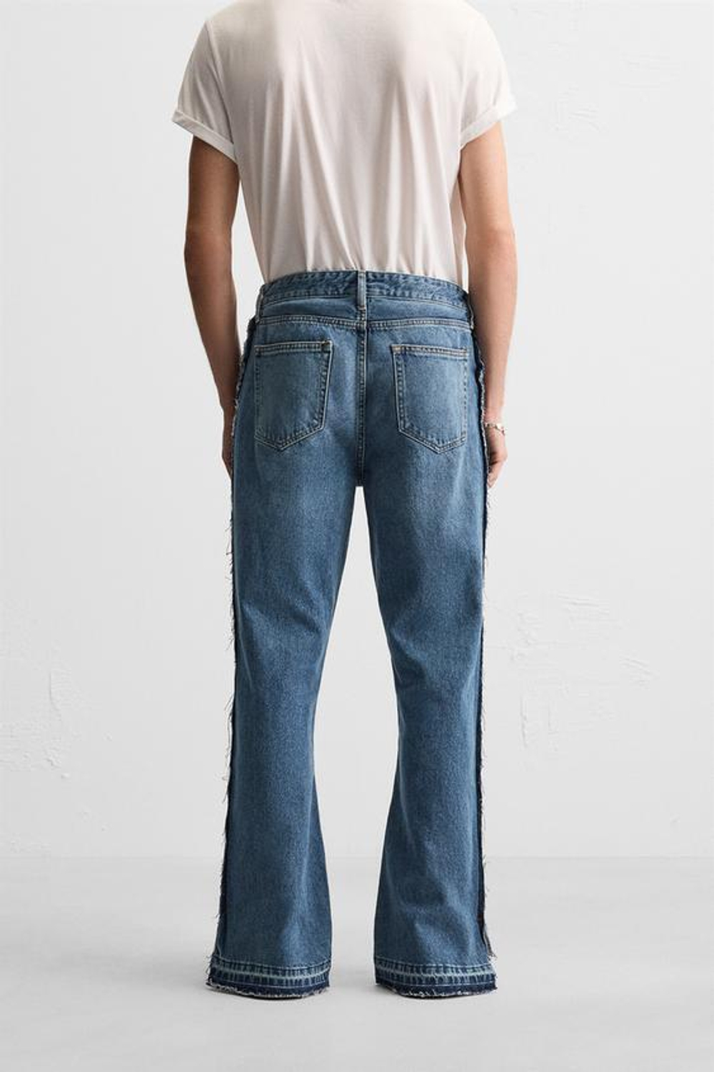 ZARA ДЖИНСЫ FLARED FIT, ВЫЦВЕТШИЙ СИНИЙ