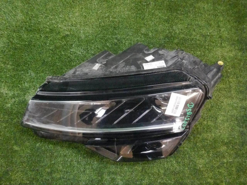 Битая Фара левая Skoda Karoq (2017-2021) LED