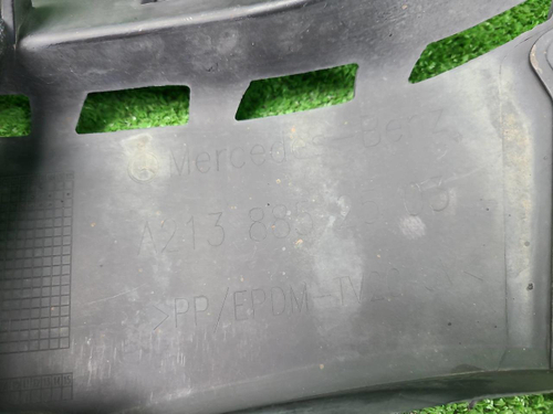 Кронштейн бампера правый Mercedes E W213 (20-23)