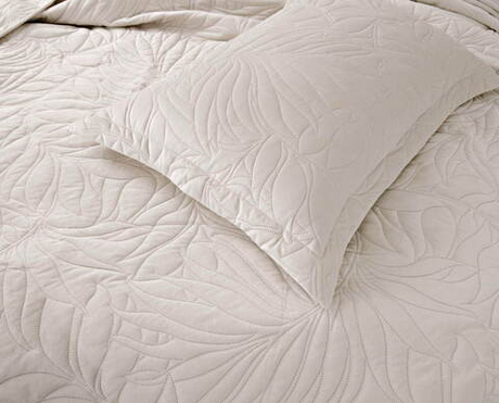 Покрывало 160х220 и наволочка 50х70 Sofi De MarkO Глория молочное