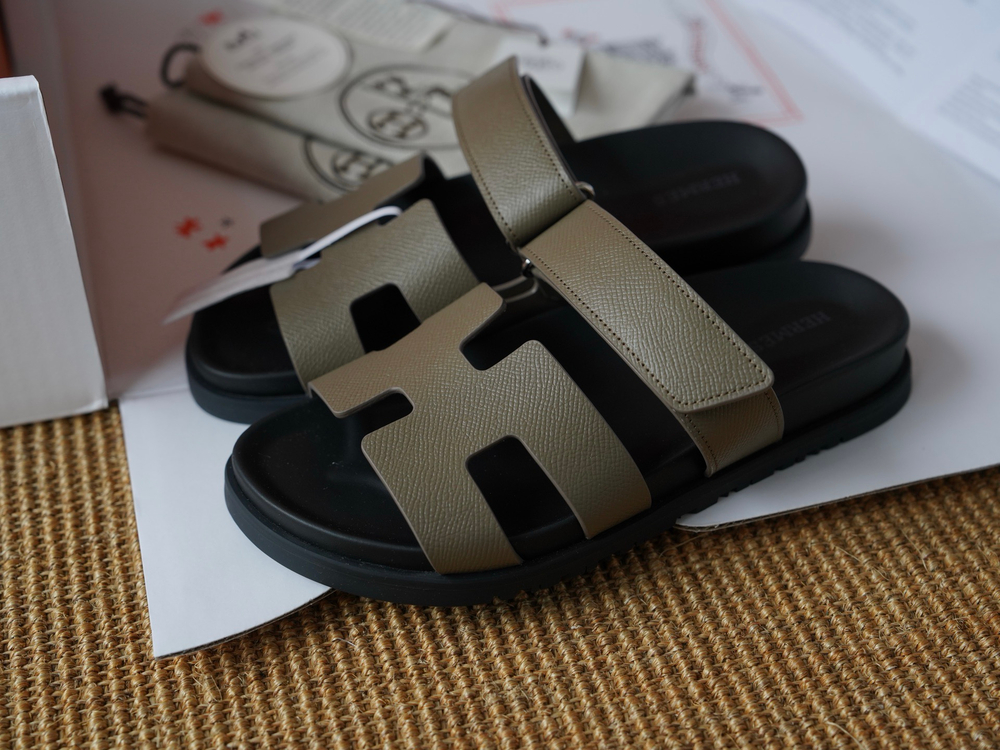 Сандалии из натуральной кожи