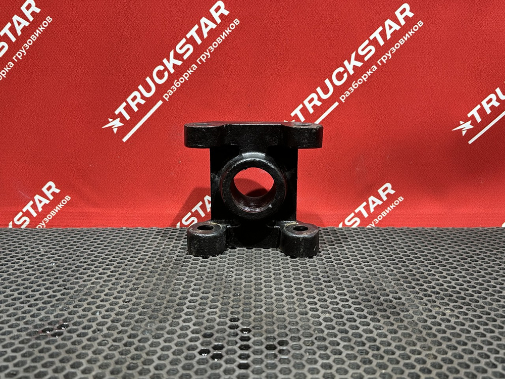 Кронштейн буксировочный 2022г