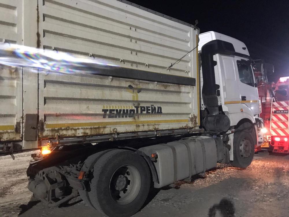 КамАЗ 5490 4x2 Седельный тягач 5490-S5 (Дизель/Газ, 12,0 л, 401 л.с., МТ)