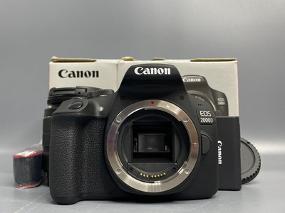 Canon EOS 2000D Kit 18-55mm 3.5-5.6 III