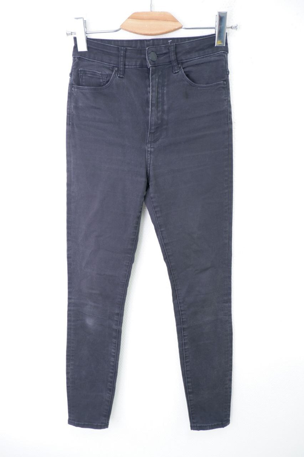 Джинсы Zara базовые 42 размер