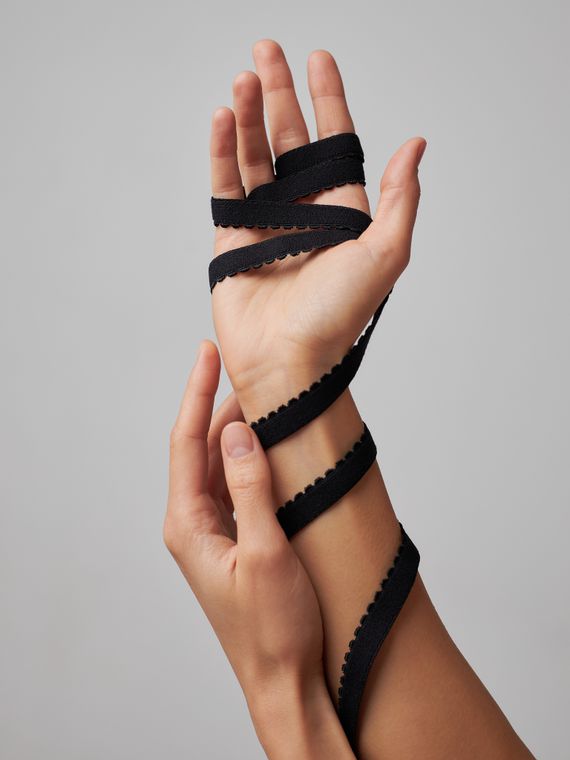 170 641/12 Резинка отделочная Lauma 12 мм, черный 170