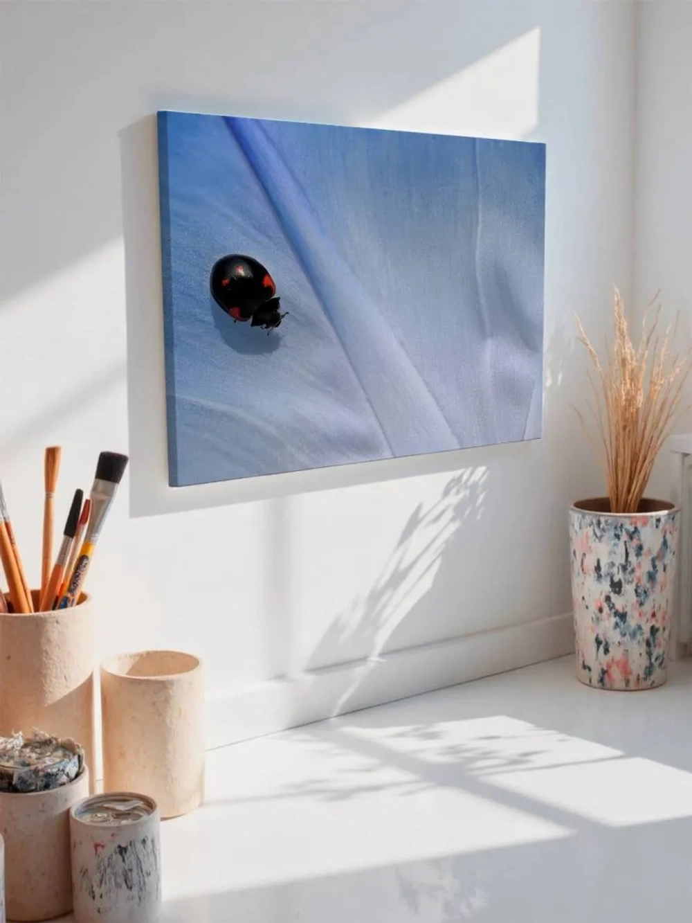 Картина на стену 40 X 50 Божья коровка