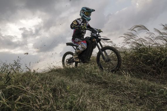 Электромотоцикл SHARMAX Q2 Enduro