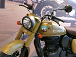 Royal Enfield Classic 350 Signals Desert Sand